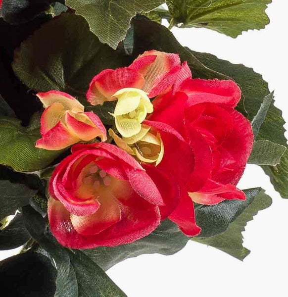 Künstliche Rose mit großem Blütenkopf in Creme und Rosa an einem grünen Stängel mit Blättern.