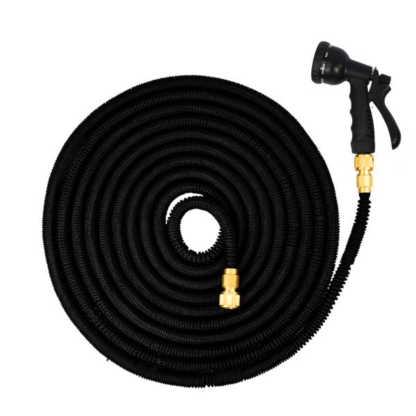 Flexibler Gartenschlauch in Schwarz mit Multifunktions-Spritzpistole und Messinganschlüssen.