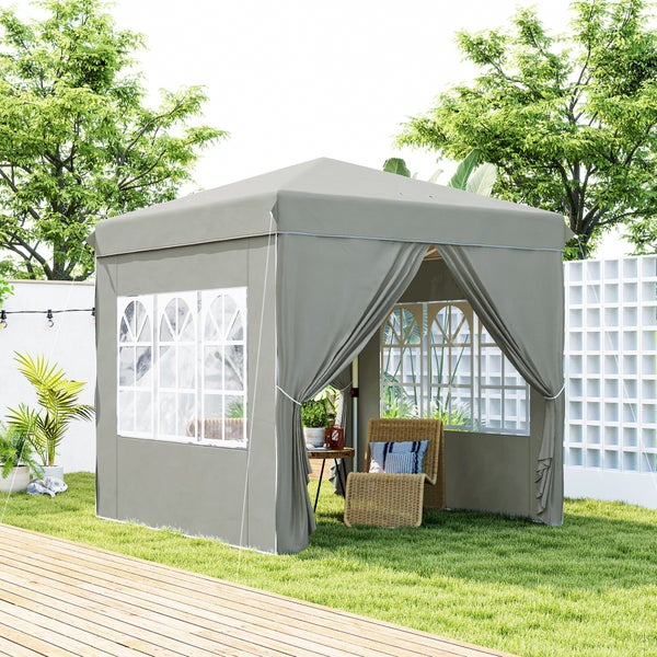 Grauer Pavillon mit den Maßen 2,48 Meter mal 2,48 Meter und einer Höhe von 2,7 Metern im Garten