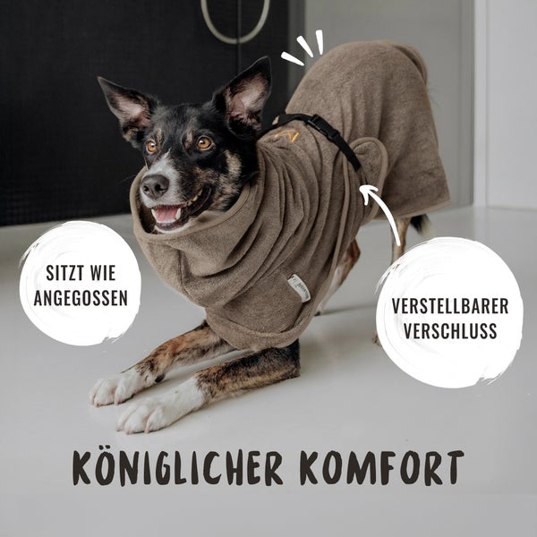 Hund mit Kapuzenbademantel mit verstellbarem Verschluss