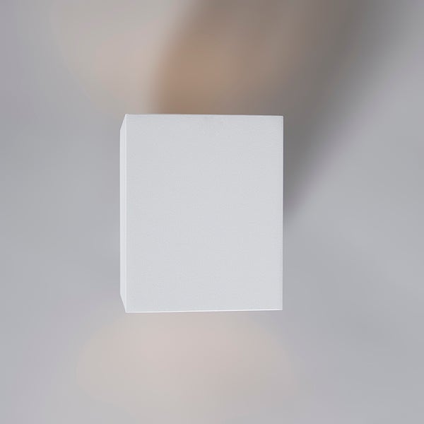 Quadratische weiße Wandleuchte