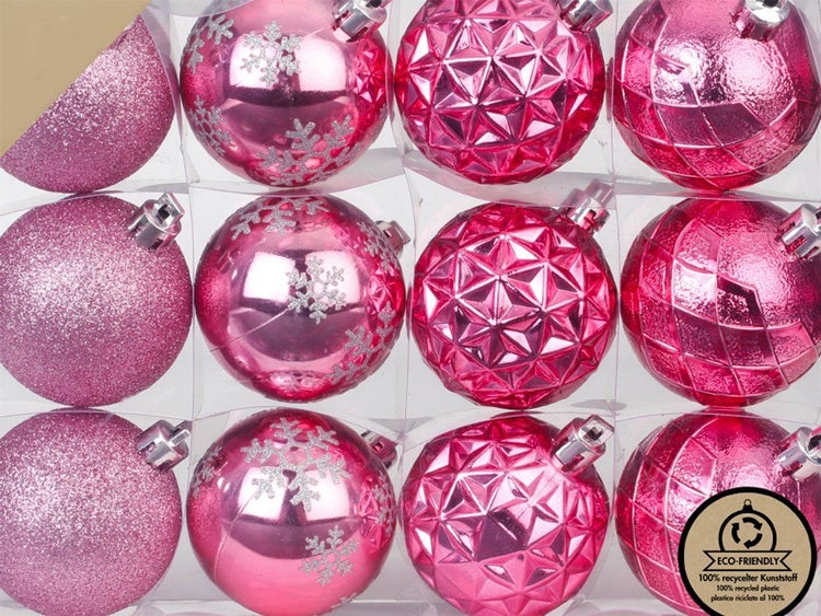 Set aus Kunststoff Weihnachtskugeln in verschiedenen Oberflächenstrukturen mit Schneeflockenmotiv und Umweltsiegel