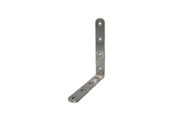 Winkelverbinder aus Metall mit mehreren Schraubloechern zur stabilen Verbindung von Bauteilen.