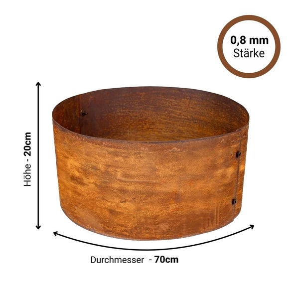Runder Beetrand aus Metall in Rost-Optik, Höhe 20 Zentimeter, Durchmesser 70 Zentimeter, Materialstärke 0,8 Millimeter.