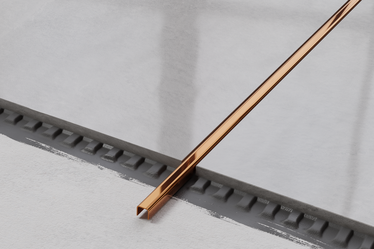 C-Profil aus geschliffenem Edelstahl 2440 mm x 10 mm x 9 mm - poliertes Kupfer