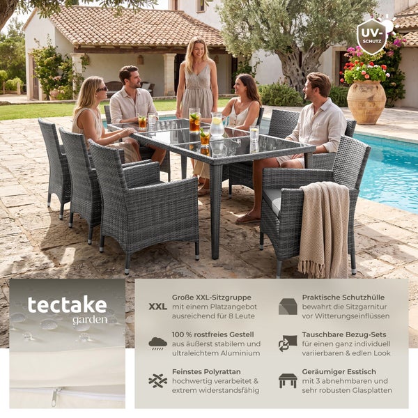 Graue neunteilige Gartenmöbel Sitzgruppe von tectake garden aus Polyrattan mit Esstisch und acht Sesseln auf einer Terrasse am Pool. UV-Schutz.