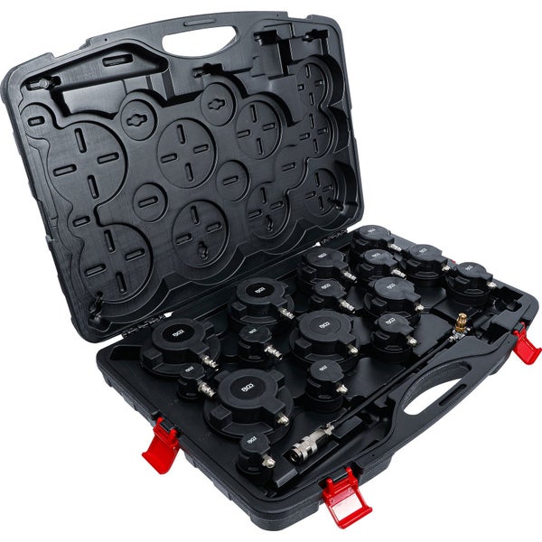 Offener Werkzeugkoffer mit Kühlmittel-Druckprüfgerät-Set