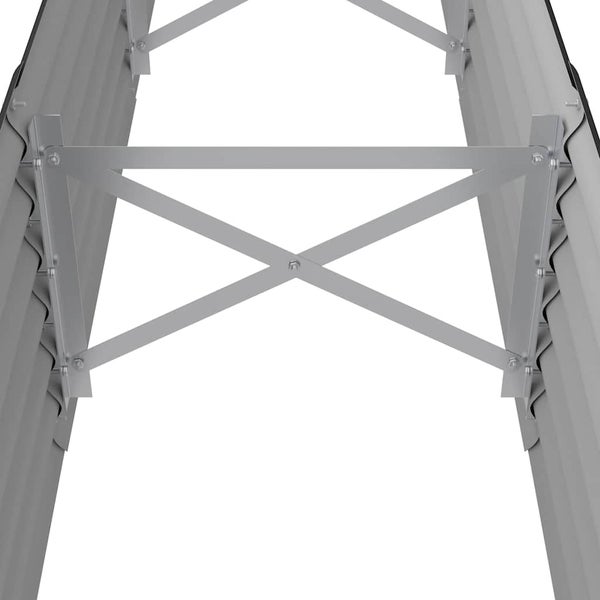 Innenansicht eines Hochbeets mit stabilisierender Metall-Kreuzverstrebung.