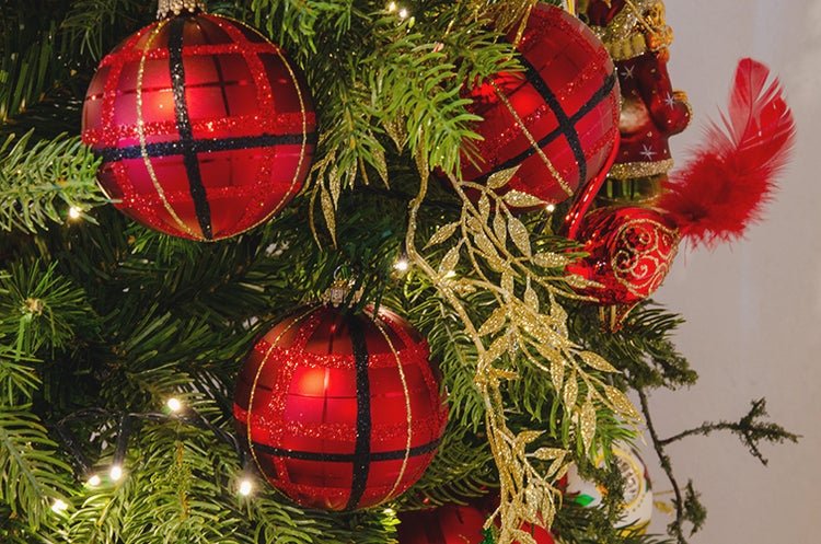 Glaskugel Tartan Bordeaux (Simple Red), Bordeaux Satin, 8cm (GMK), 6 Stck., Weihnachtsbaumkugeln, Christbaumschmuck, Weihnachtsbaumanhänger