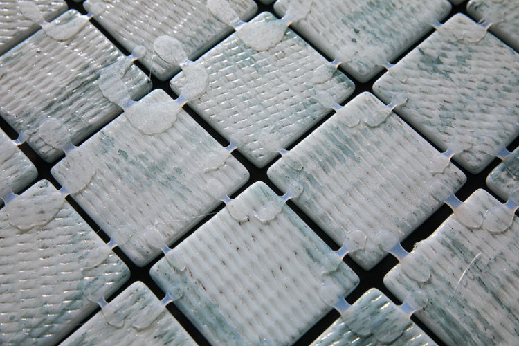 Quadratische Mosaikfliesen