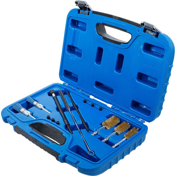 Bürstenset zur Reinigung in einem blauen Werkzeugkoffer