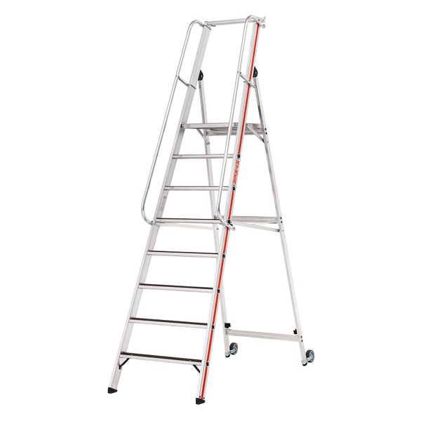 Aluminium Stufenleiter mit sieben Stufen und Rollen