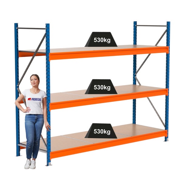 Lagerregal mit drei Ebenen und einer Traglast von 530 Kilogramm pro Ebene.