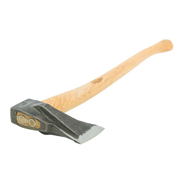 Spaltaxt mit einem geschmiedeten Stahlkopf und einem langen Holzstiel aus Hickoryholz.