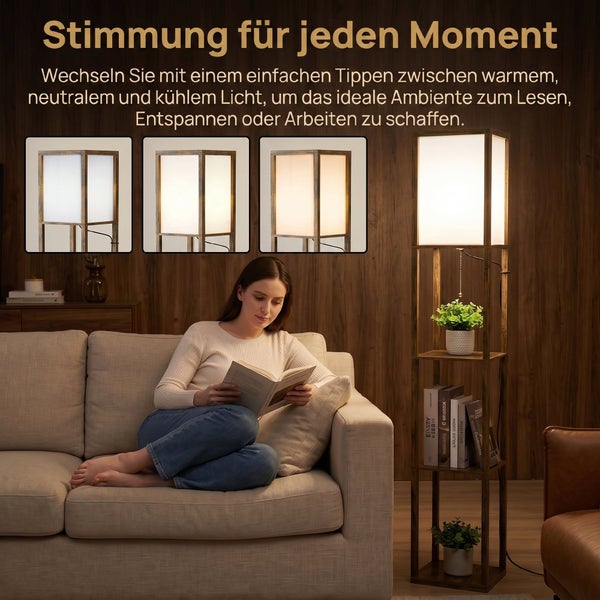 Holz-Stehleuchte mit Regalen und einstellbarer Lichttemperatur von warm bis kühl, eine Person liest auf einem Sofa im Wohnzimmer.