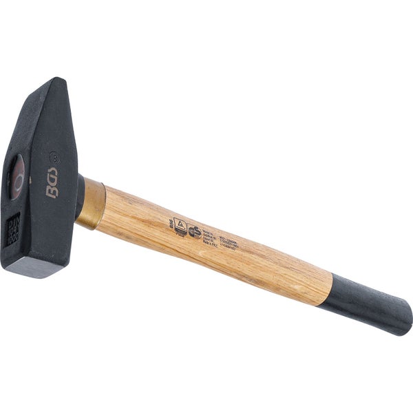 Hammer mit Holzstiel