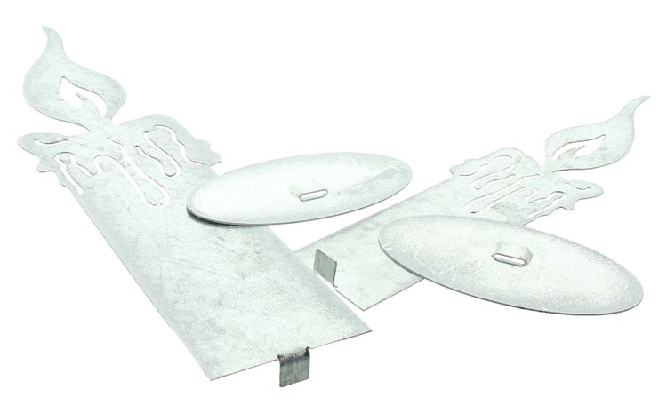 Dekorative Metallkerzen mit Tropfen und Abdeckungen