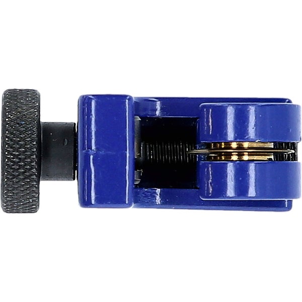 Manueller Mini-Rohrabschneider aus Metall in Blau mit schwarzem Drehknauf.