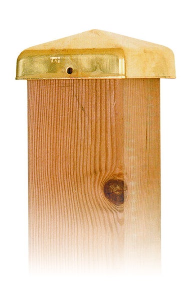 Pfosten mit Pfostenkappe