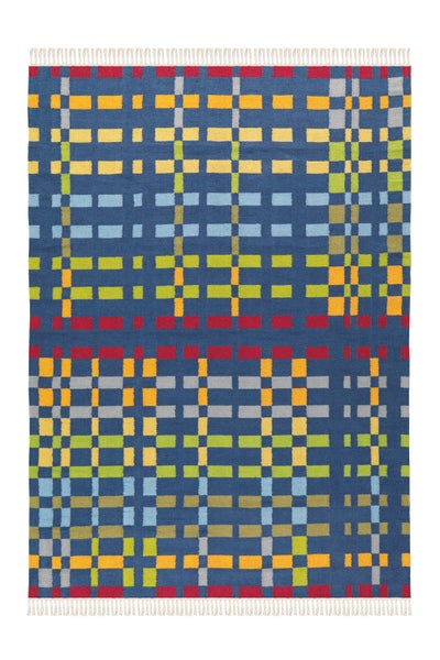 Gewebter Teppich mit Fransen und geometrischem Karomuster in verschiedenen Farben für den Wohnbereich