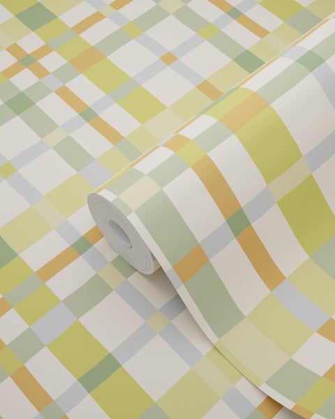 Tapetenrolle mit Karomuster in Grün, Gelb, Orange und Grau.