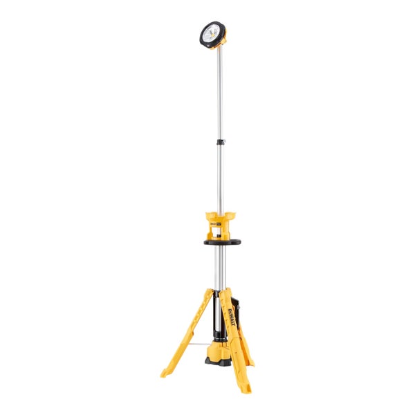 DeWalt Akku-LED-Strahler mit ausziehbarem Stativ und Dreibein-Fuß für die Baustelle.