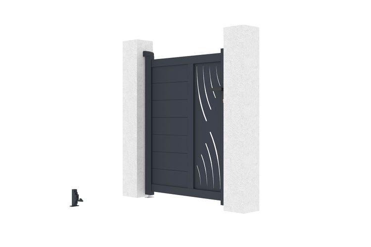 Einflügeliges Gartentor aus Aluminium in Anthrazit mit horizontalen Lamellen und dekorativen geschwungenen Ausschnitten zwischen zwei Pfeilern.