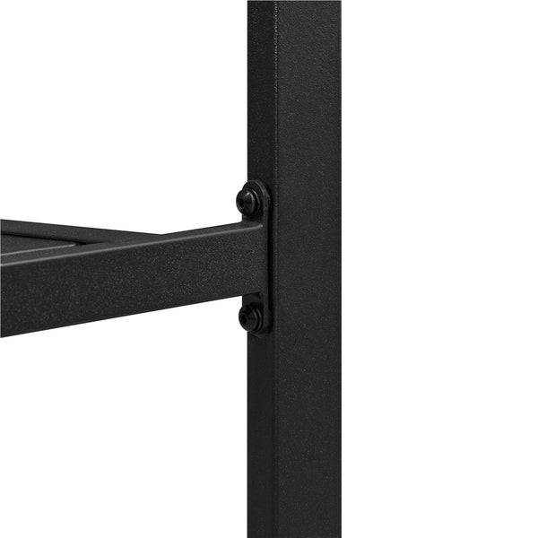 Detailansicht einer Regalverbindung mit Schrauben