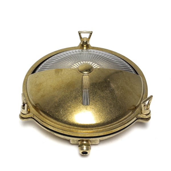 Runde Messinglampe mit Glasabdeckung