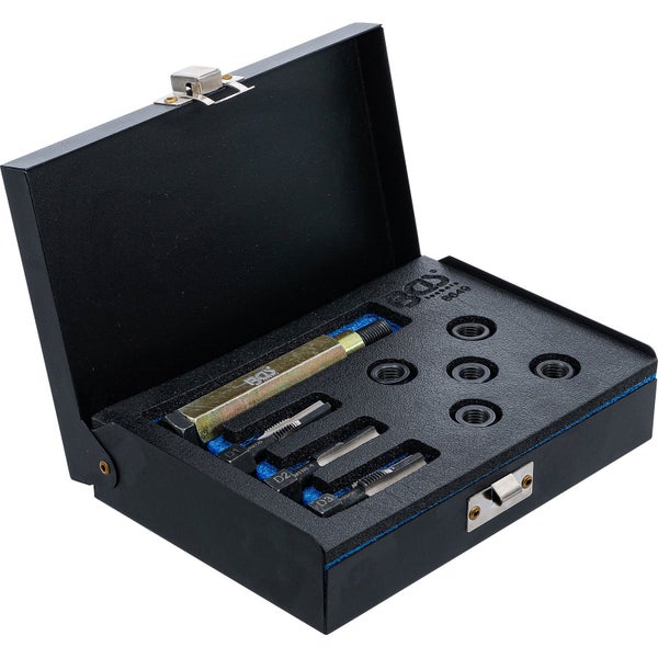 Gewindereparatur-Satz in geöffnetem Metallkoffer