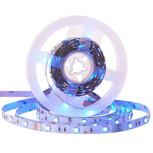 Flexibler LED-Streifen mit blauer Beleuchtung auf Kunststoffspule und selbstklebender Rückseite.