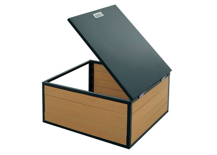 Geöffnete Gartenbox für den Aussenbereich