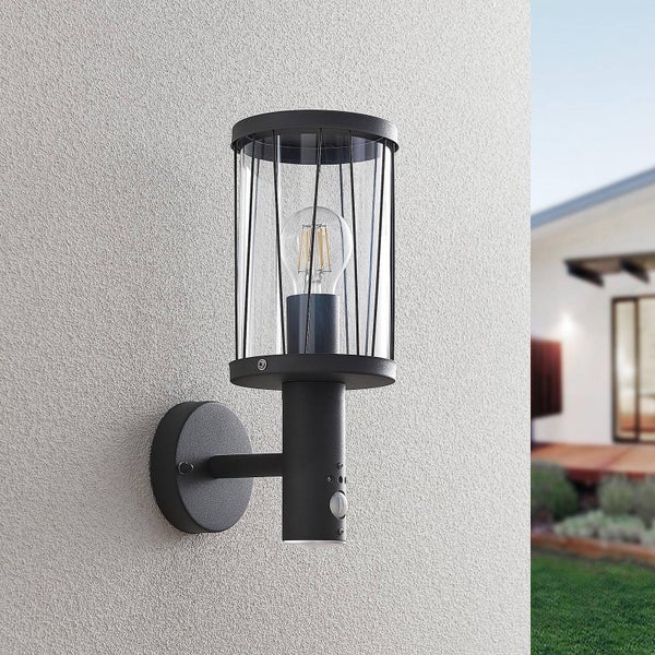 Lindby Wandleuchte außen Yonan mit Bewegungsmelder (spritzwassergeschützt (Modern) in Schwarz aus Edelstahl (1 flammig, E27) - Wandlampe für Außenwand/Hauswand Haus Terrasse und Balkon