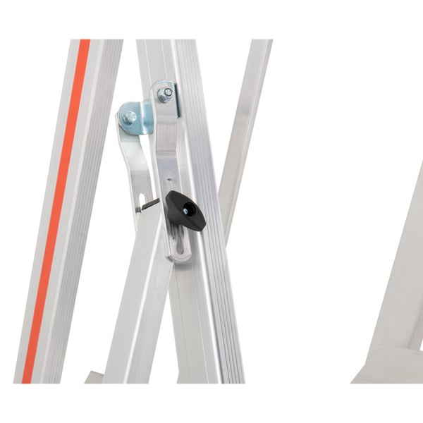 Detailansicht einer Aluminiumleiter mit Verriegelungsmechanismus