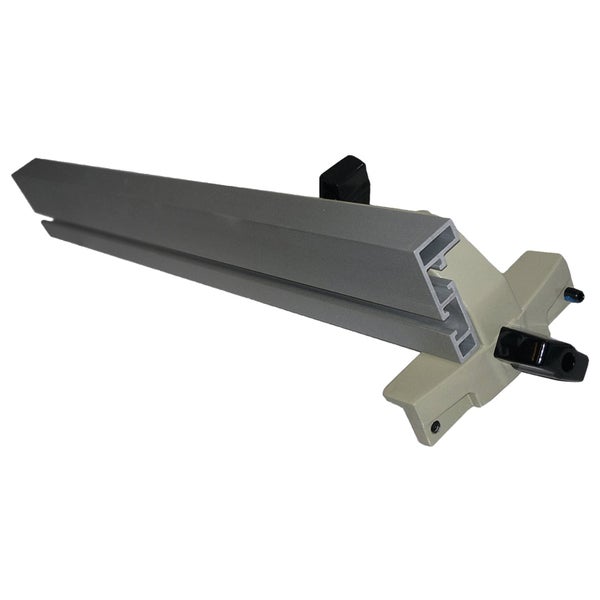 Modernes Badezimmer mit einer kombinierten Badewanne und Duschkabine aus Glas, schwarzem Duschpaneel mit Düsen und Handbrause.