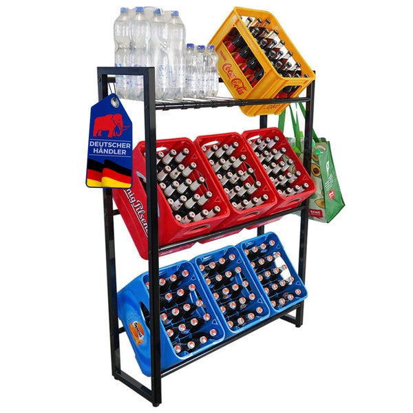 Getränkeregal mit Wasserflaschen und Getränkekisten