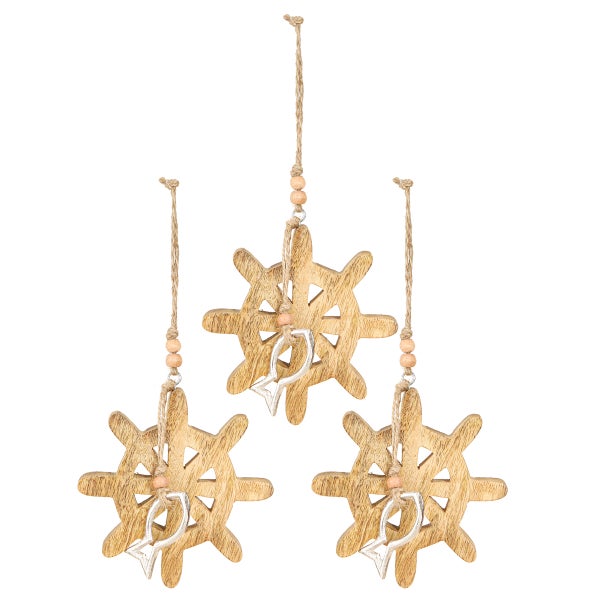 Drei hölzerne maritime Anhänger mit Steuerrad und Fisch-Motiv