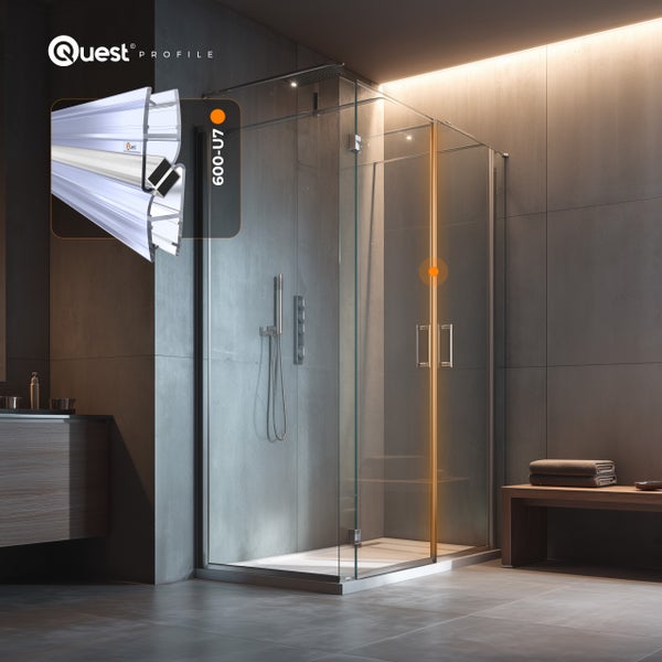 Quest Profile Magnet-Duschdichtung 600-U7 an einer Glasduschkabine in einem modern gestalteten Badezimmer mit grauen Fliesen.