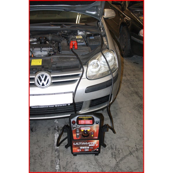 KS TOOLS 12 V + 24 V Batterie-Booster mobiles Starthilfegerät 1.700 A - 550.1820