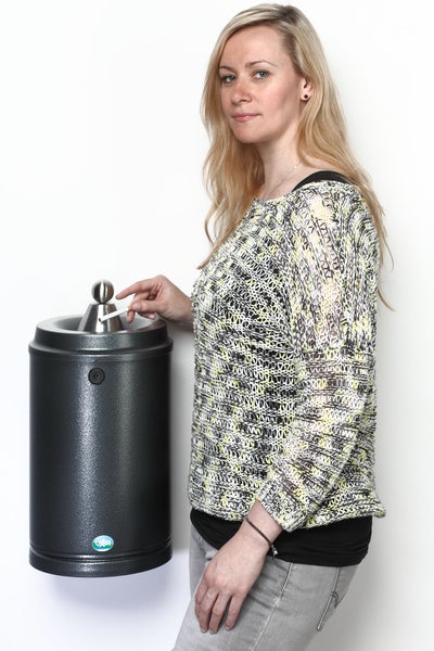 PROREGAL Robuster Drehascher Mit Wandhalterung 15 Liter HxBxT 47 x 28 x 25 cm Verzinkter Stahl Grau