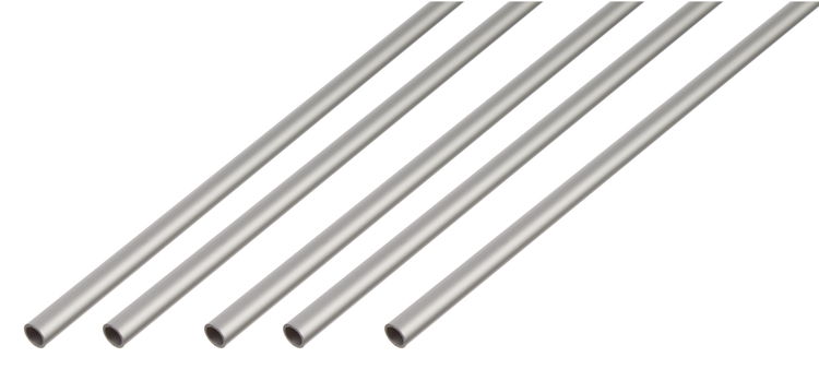 Fünf runde Aluminiumrohre für Konstruktionszwecke nebeneinanderliegend