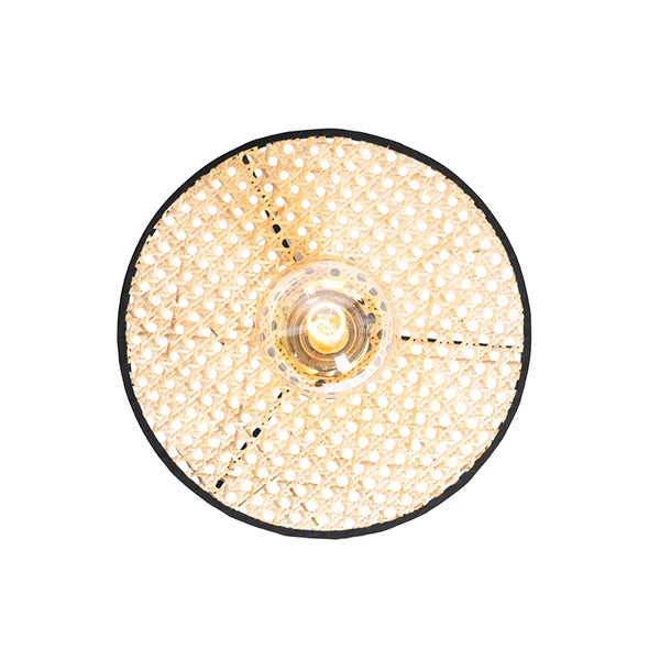 Deckenleuchte mit Rattan und Glühbirne