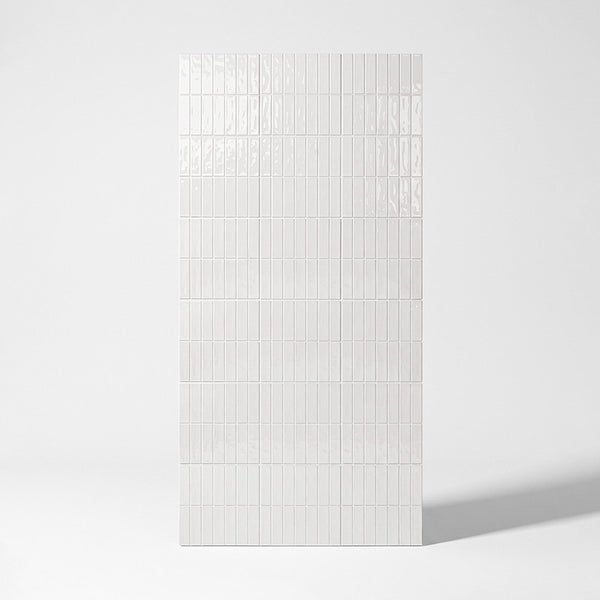 Wandfliesen im Riemchenformat mit glänzender Oberfläche für den Innenbereich