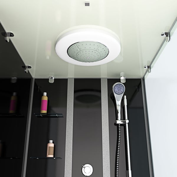 Moderne Duschkabine mit großer runder Regendusche, Handbrause an einer Stange, Glasregalen und schwarzen Wandpaneelen.