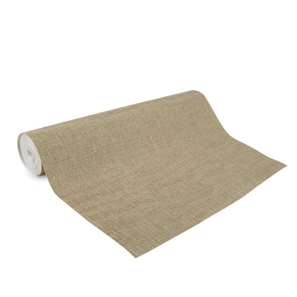 Teilweise ausgerollte Tapete mit feiner Leinenstruktur in Beige.