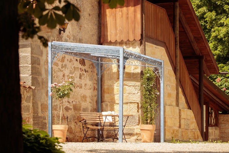 Pergola ELEO Elba 2 x 3 m feuerverzinkt | mit Sonnensegel ecru