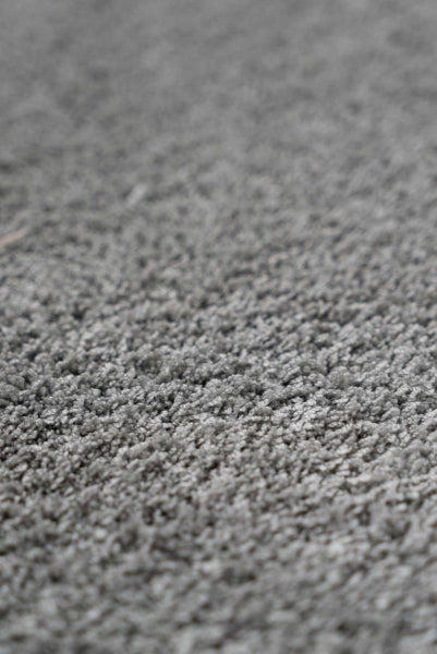 Flauschige Teppichfliesen grau 50 x 50 cm Selbstliegende Teppichfliesen Velours ideal für Wohnzimmer und Schlafzimmer