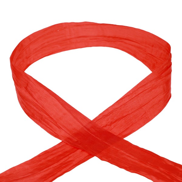 Roter Dekostoff in Schlaufenform