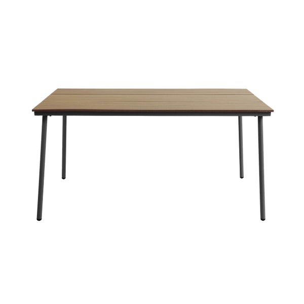 Rechteckiger Gartentisch mit einer Tischplatte aus Holzlatten und einem schlichten Metallgestell.