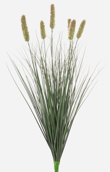 Künstlicher Kiefernzweig mit grünen Nadeln und braunem Stiel für die Innendekoration.